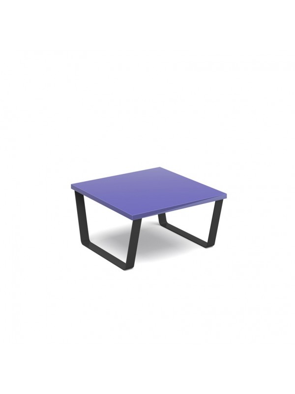 DAMS Encore² modular coffee table with black sled frame