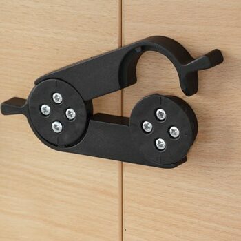 DAMS Meeting table linking device-0
