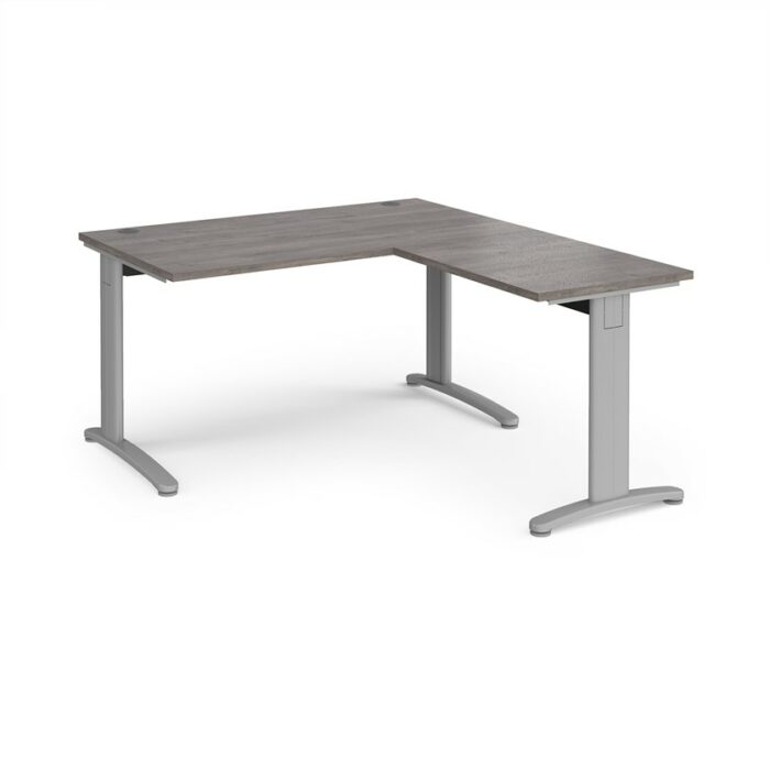 DAMS TR10 desk with 800mm return desk -26130